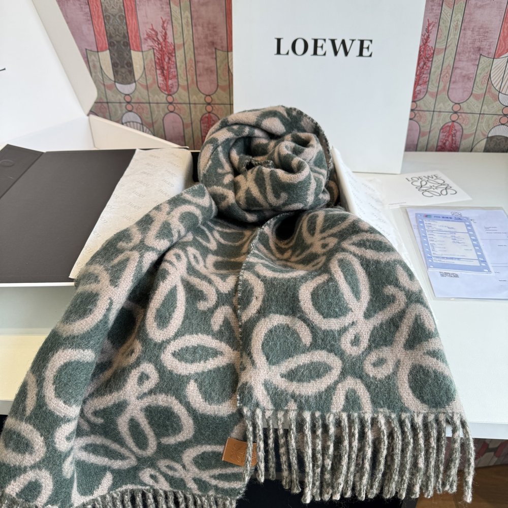 LOEWE 로고 스트라이프 롱 머플러 (쇼윈도 커스텀) 001-282472