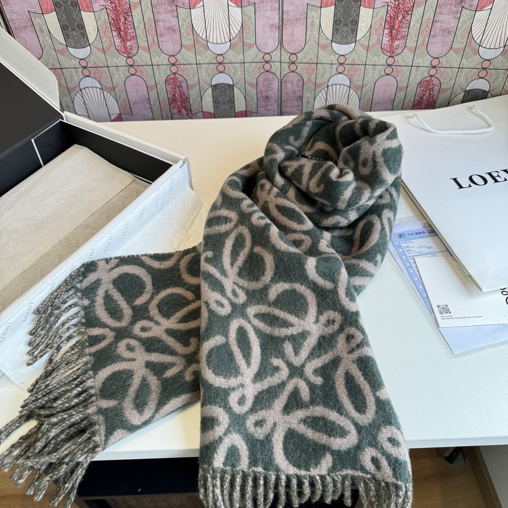 LOEWE 로고 스트라이프 롱 머플러 (쇼윈도 커스텀) 001-282472