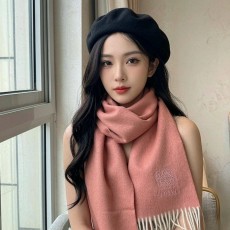 로에베 부드러운 컬러 자수 스카프 001-282473