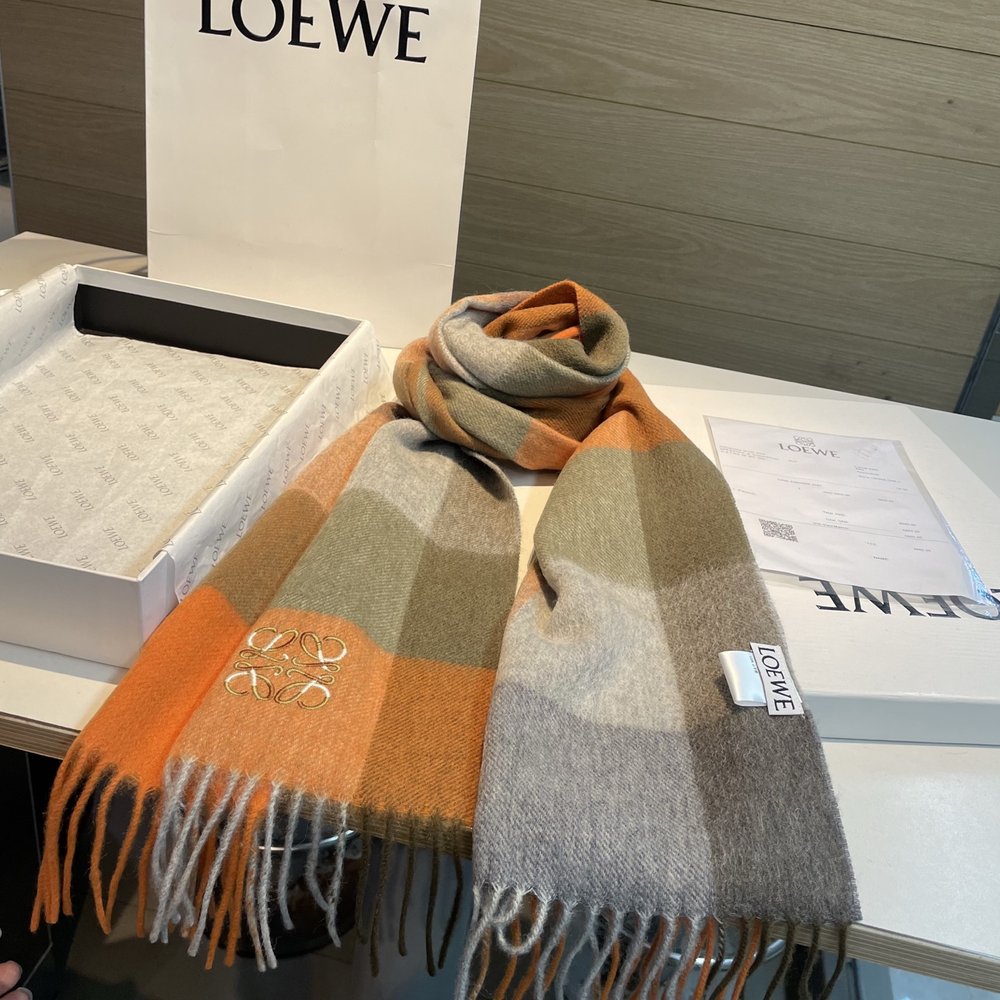 LOEWE 양면 컬러 캐시미어 스카프 001-282474