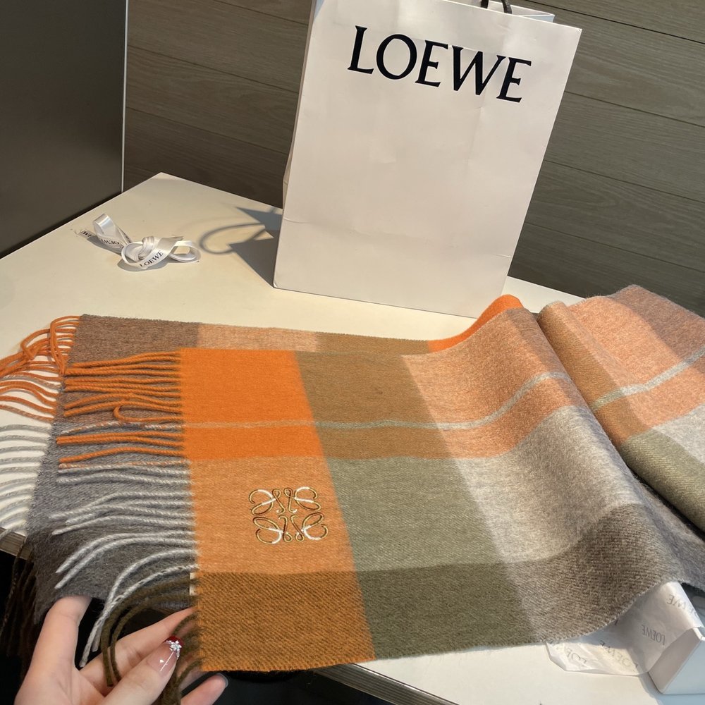 LOEWE 양면 컬러 캐시미어 스카프 001-282474