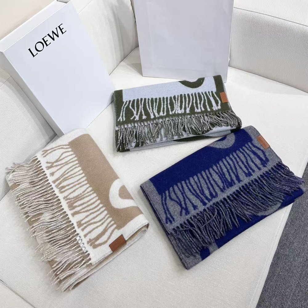 LOEWE 로에베 클래식 로고 스카프 001-282476