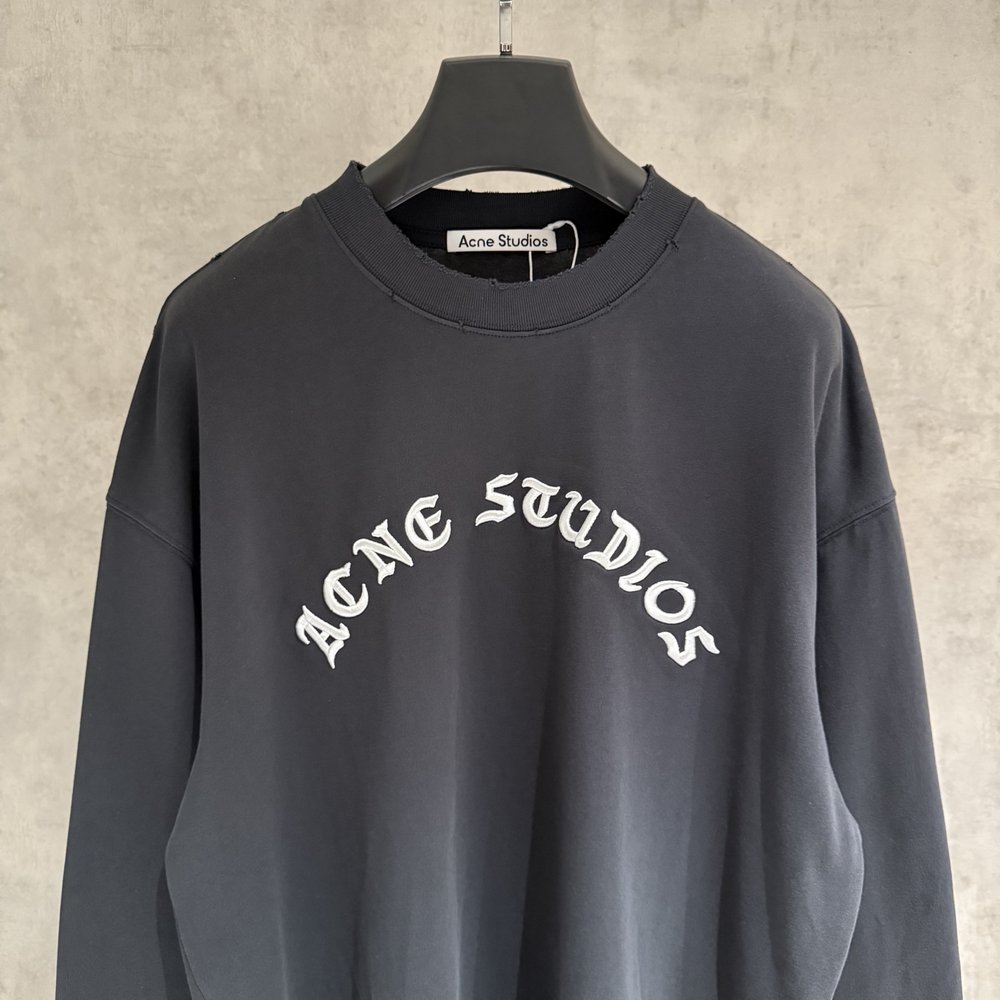 Acne Studios 입체 자수 긴팔 티셔츠 001-282978