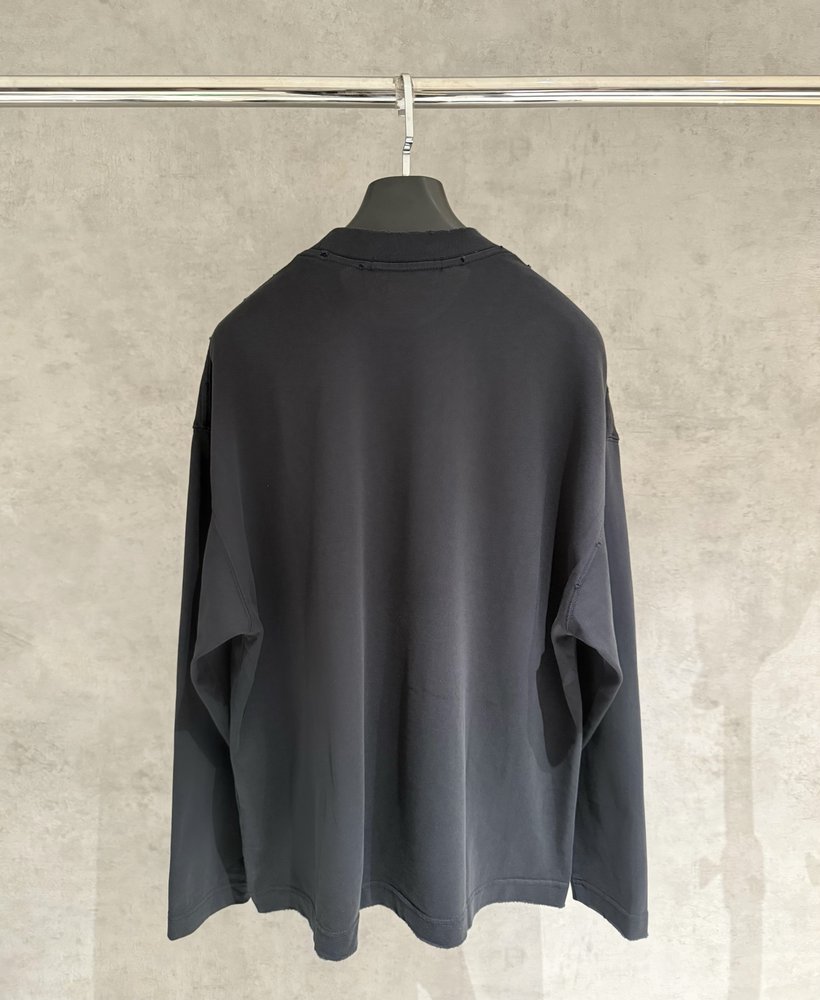 Acne Studios 입체 자수 긴팔 티셔츠 001-282978