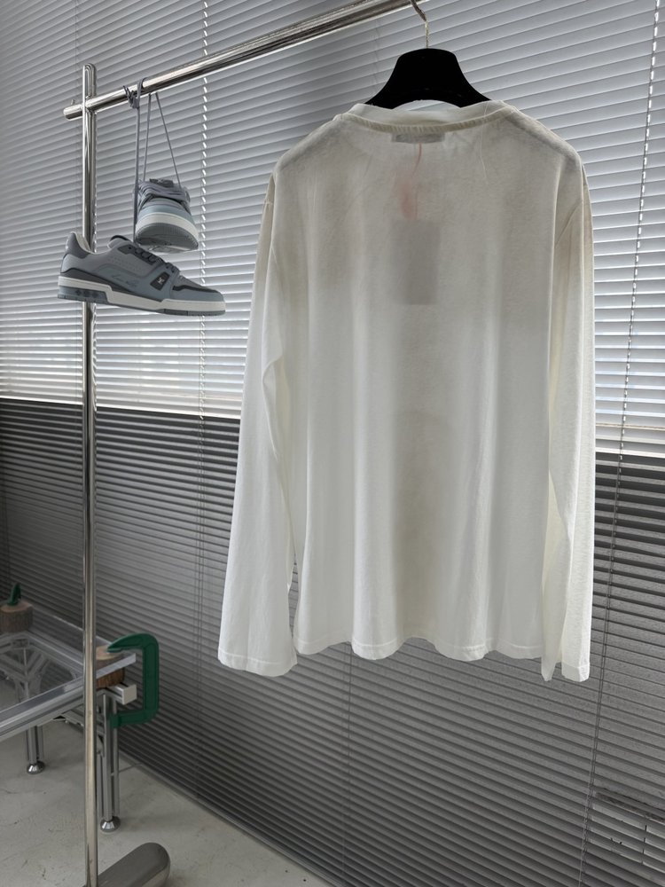 Acne Studios 스프레이 페인팅 빈티지 로고 긴 001-282989
