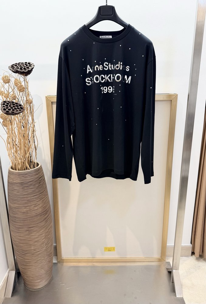 ACNE 오버핏 미러 레이저 크리스탈 긴팔 라운드 티셔 001-282997