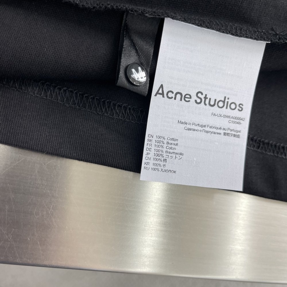 Acne Studios 빈티지 레터 롱슬리브 001-282999