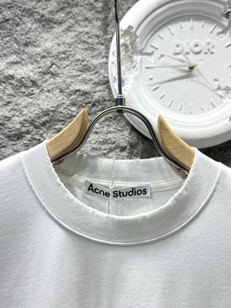 Acne Studios 1996 포켓 긴팔 티셔츠 001-283000