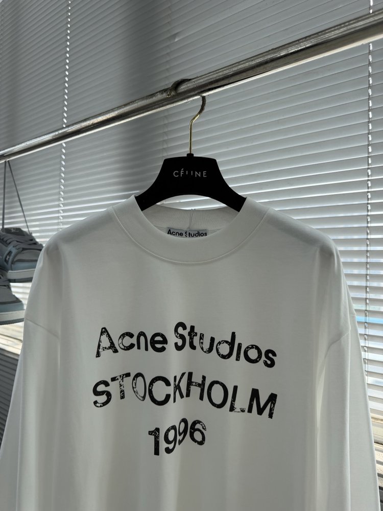 Acne Studios 빈티지 레터 롱슬리브 티셔츠 001-283008