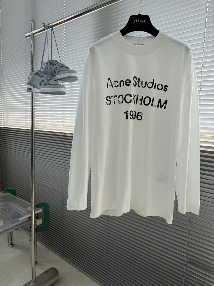 Acne Studios 빈티지 레터 롱슬리브 티셔츠 001-283008