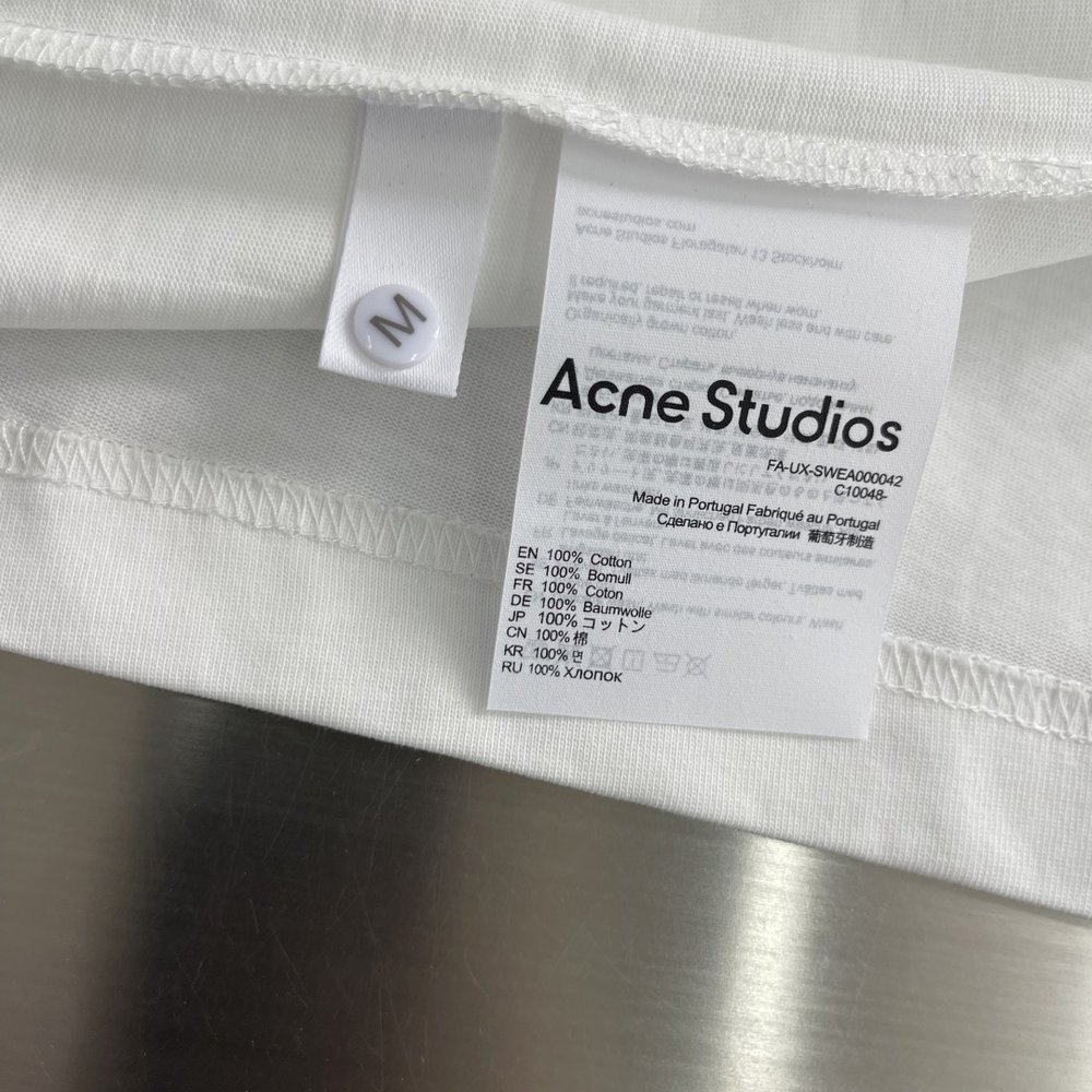 Acne Studios 빈티지 레터 롱슬리브 티셔츠 001-283008