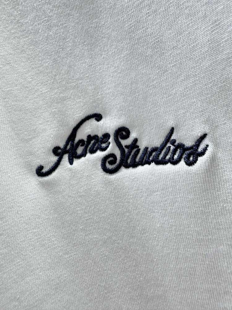 Acne Studios 자수 로고 긴팔 티셔츠 001-283050