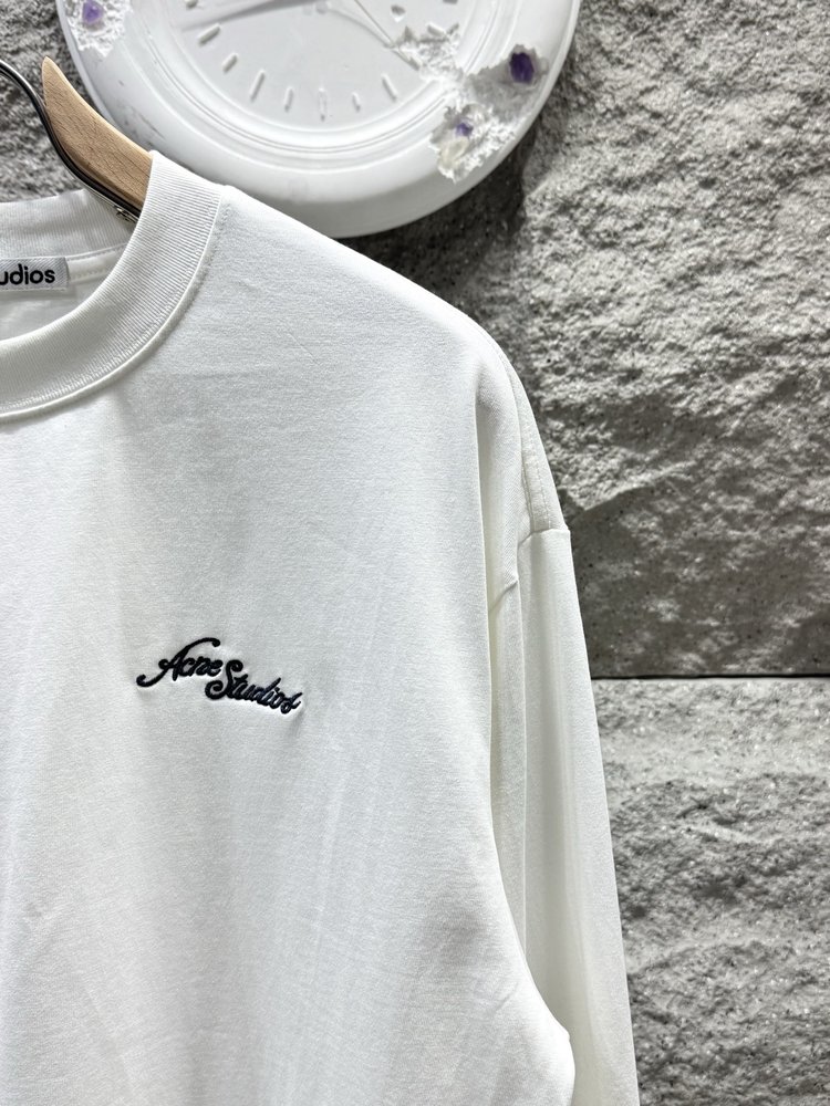 Acne Studios 자수 로고 긴팔 티셔츠 001-283050