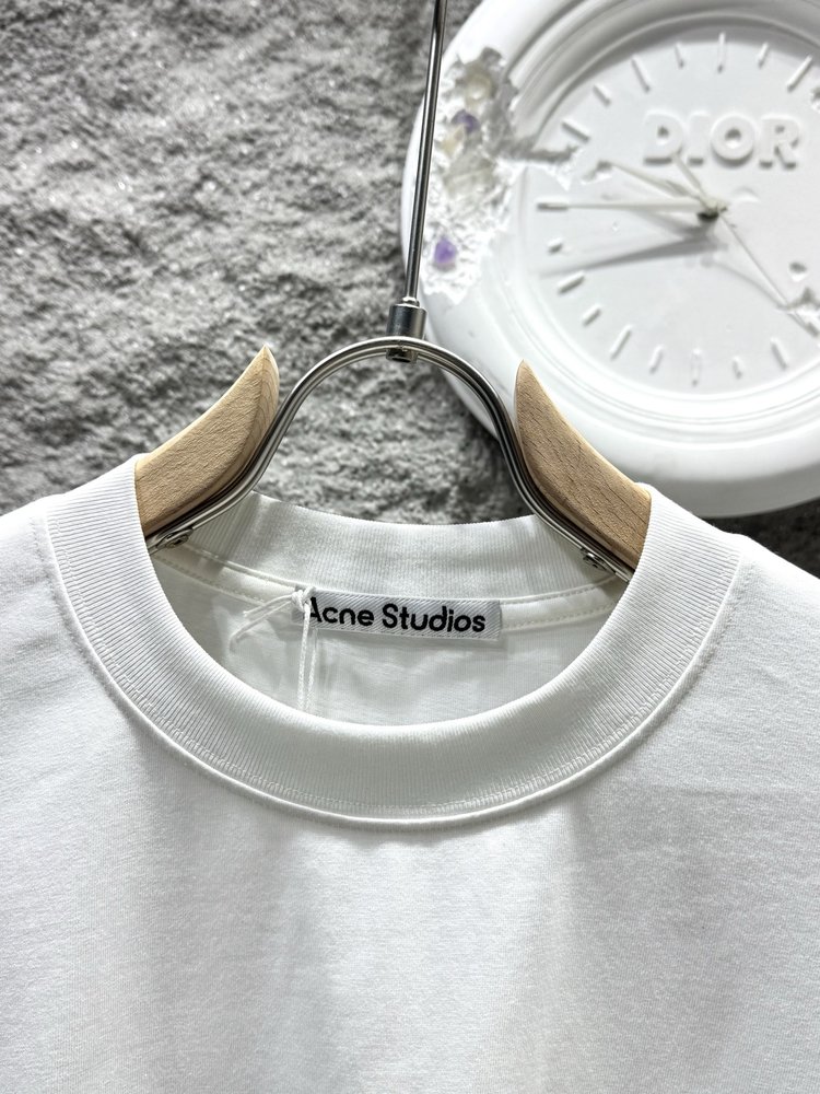 Acne Studios 자수 로고 긴팔 티셔츠 001-283050