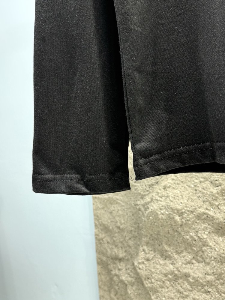 Acne Studios 시그니처 자수 긴팔 티셔츠 001-283052