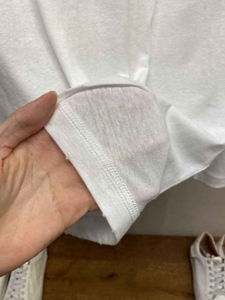 Acne Studios 워싱 데미지 롱슬리브 크루넥 티 001-283063