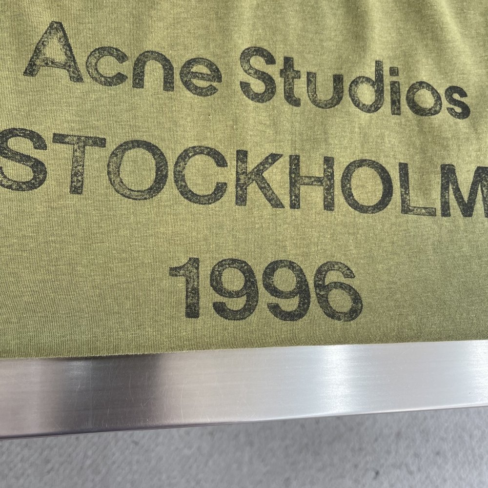 Acne Studios 스프레이 페인팅 빈티지 로고 롱 001-283066