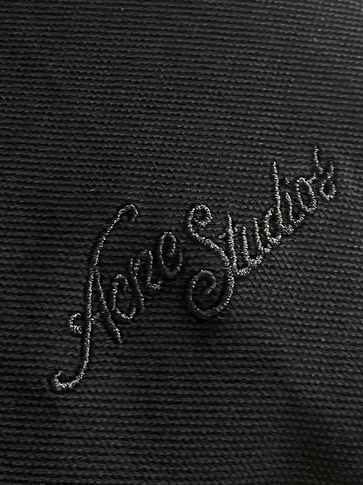 Acne Studios 로고 자수 긴팔 티셔츠 001-283074