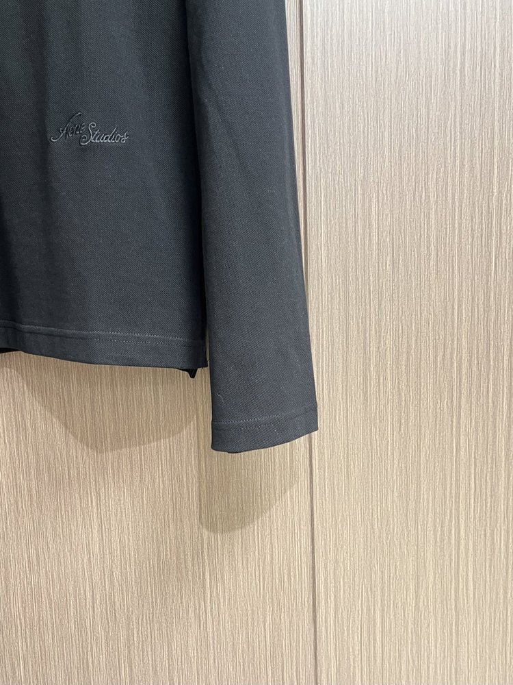 Acne Studios 로고 자수 긴팔 티셔츠 001-283074