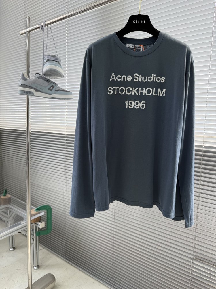 Acne Studios 스프레이 빈티지 로고 긴팔 001-283075