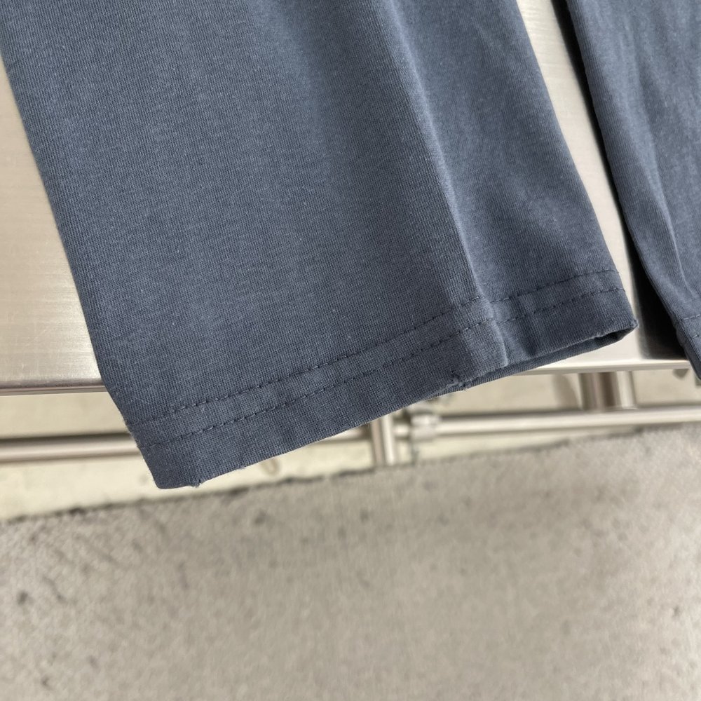 Acne Studios 스프레이 빈티지 로고 긴팔 001-283075