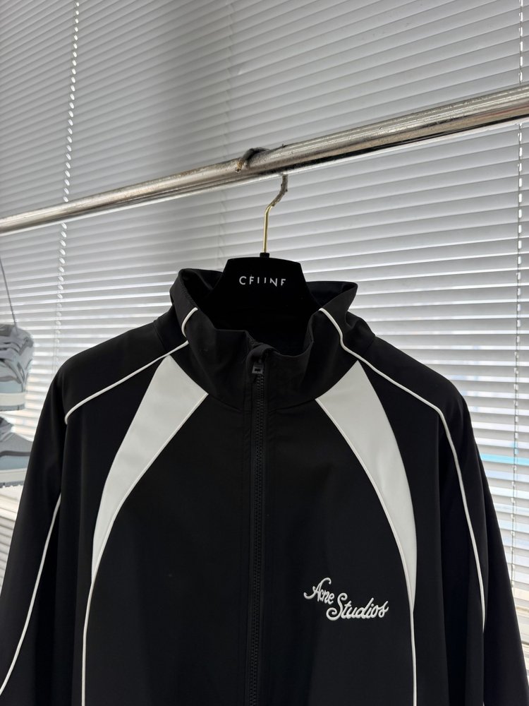 Acne Studios 테크 패브릭 자수 자켓 001-283080