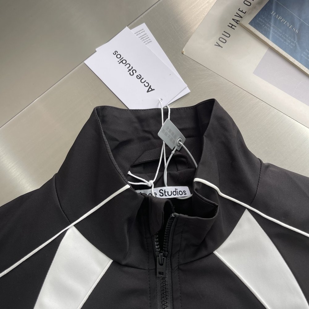 Acne Studios 테크 패브릭 자수 자켓 001-283080