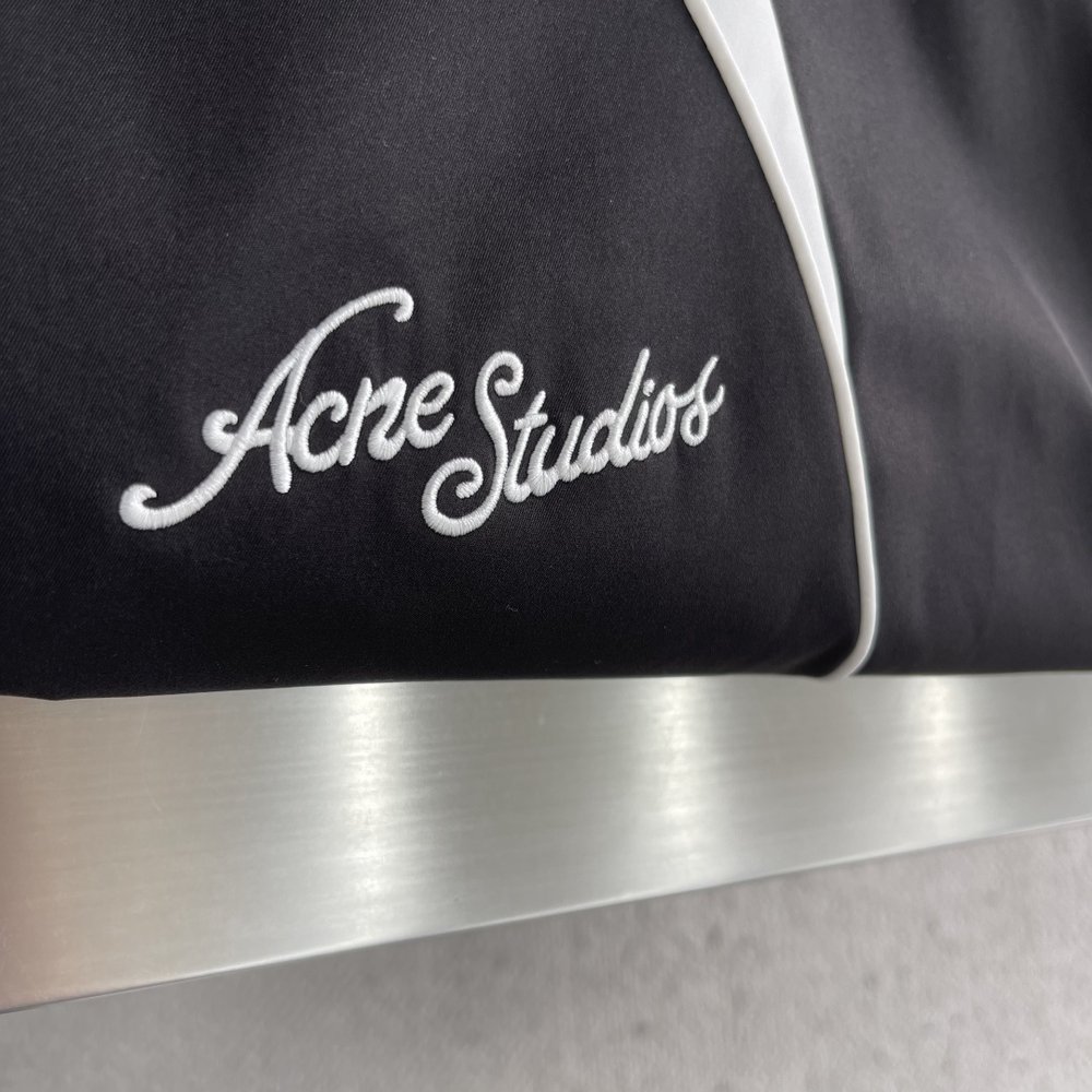 Acne Studios 테크 패브릭 자수 자켓 001-283080
