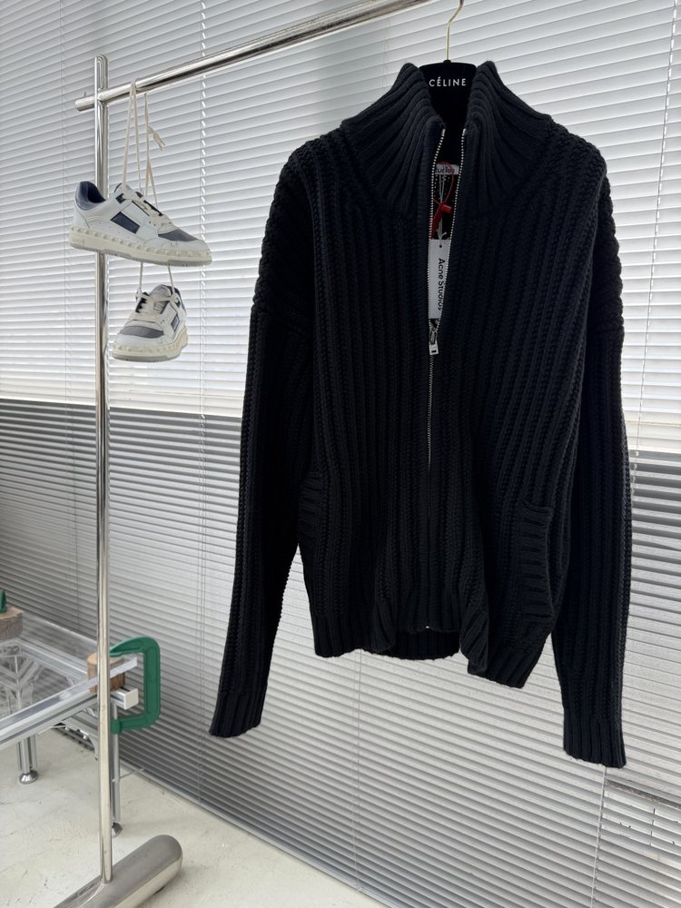 Acne Studios 자수 지퍼 니트 가디건 001-283081