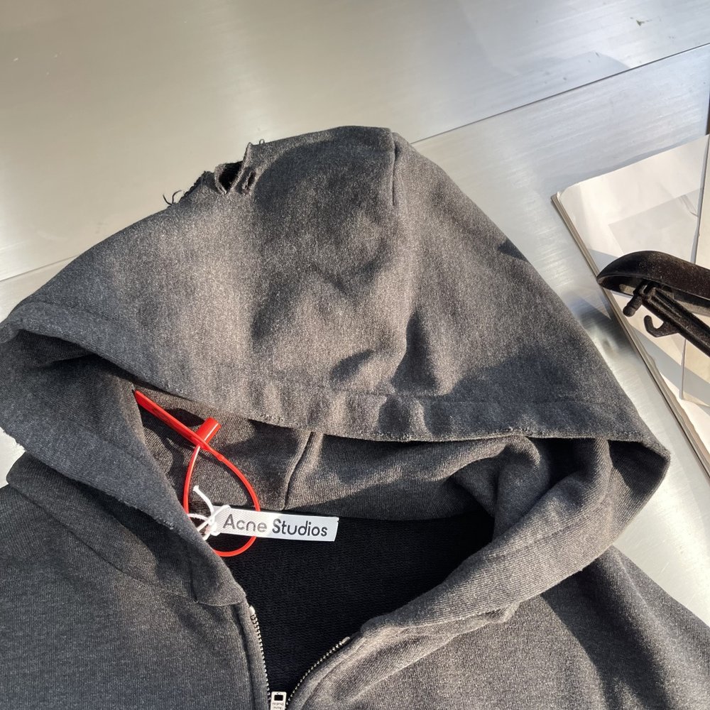 Acne Studios 구멍 뚫린 빈티지 로고 지퍼 자 001-283083