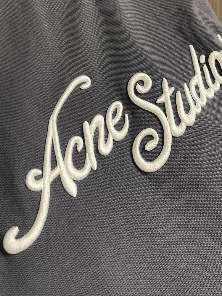 Acne Studios 자수 로고 긴팔 티셔츠 001-283098