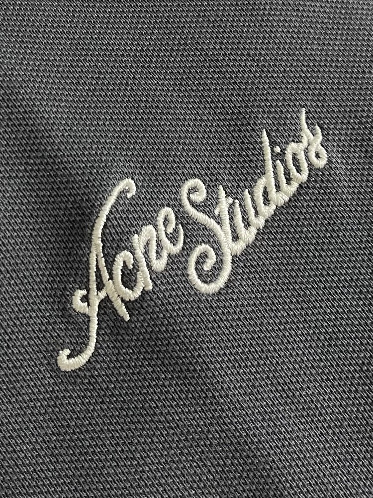 Acne Studios 자수 로고 긴팔 티셔츠 001-283098