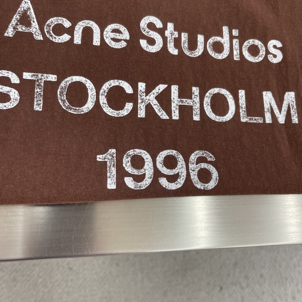 Acne Studios 스프레이 페인팅 빈티지 로고 롱 001-283100