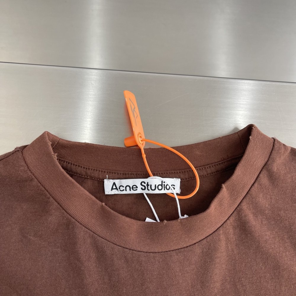 Acne Studios 스프레이 페인팅 빈티지 로고 롱 001-283100