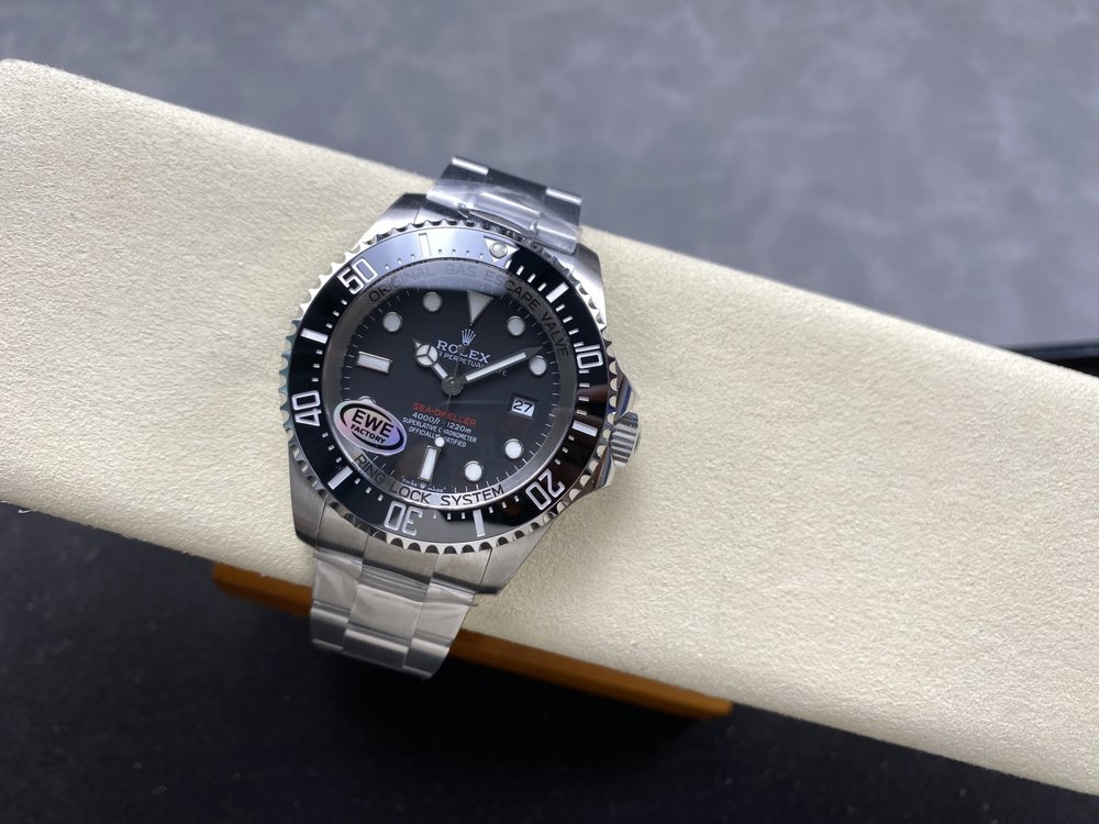 롤렉스 시드웰러 싱글 레드 서브마리너 43mm 손목시계 001-283129