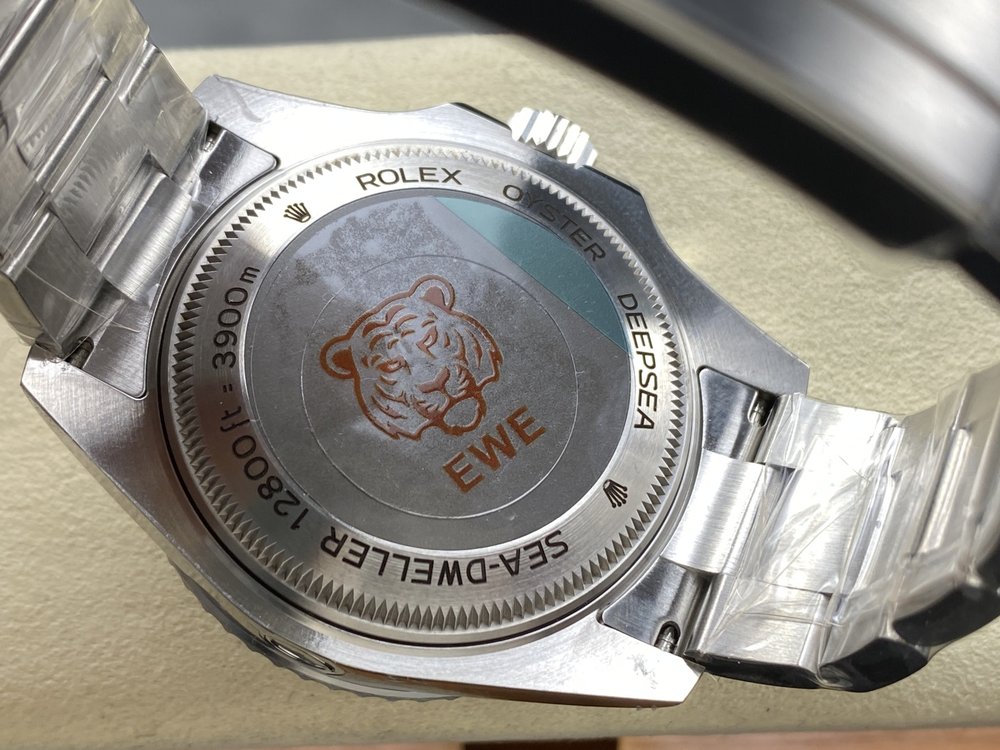 롤렉스 시드웰러 싱글 레드 서브마리너 43mm 손목시계 001-283129