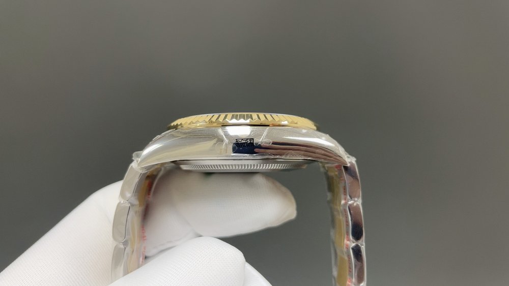 NOOB 롤렉스 스카이드웰러 42mm 001-283139
