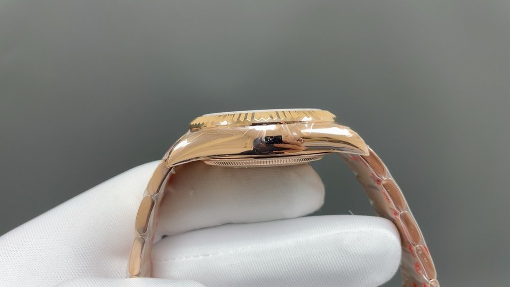 NOOB 롤렉스 스카이드웰러 로즈골드 화이트 42mm 001-283141