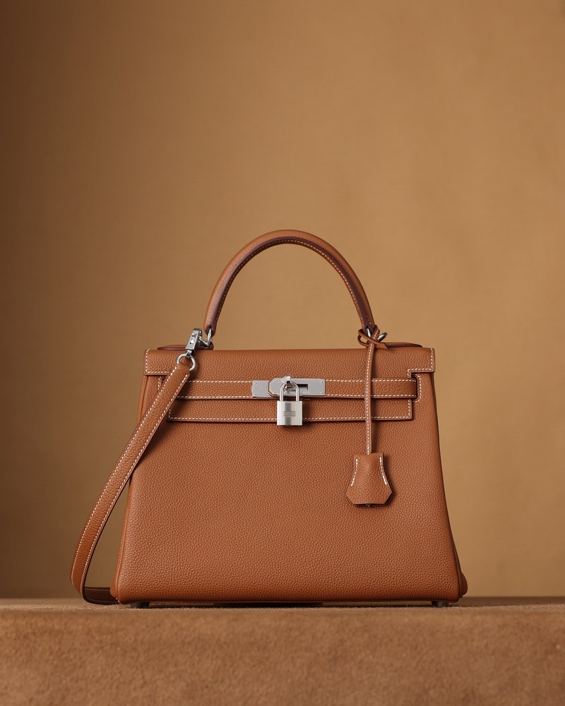 에르메스 Kelly 28cm 안쪽 솔기 골드/실버 버클 001-283227