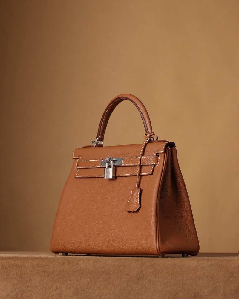 에르메스 Kelly 28cm 안쪽 솔기 골드/실버 버클 001-283227