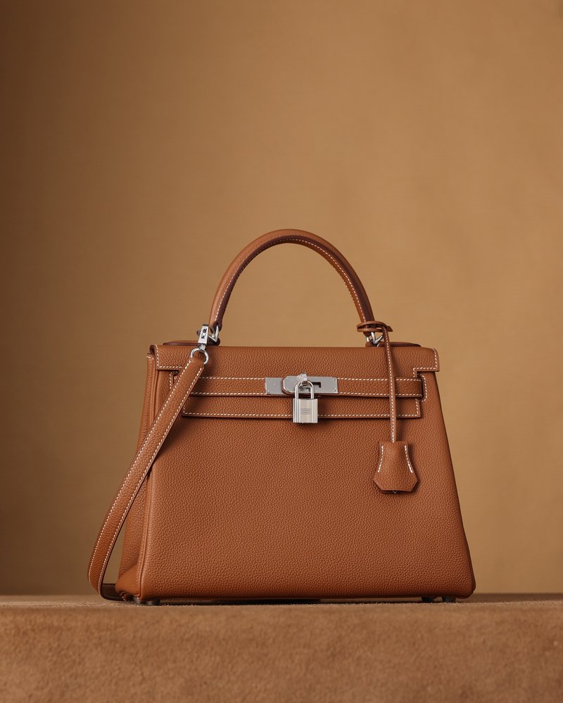 에르메스 Kelly 28cm 안쪽 솔기 골드/실버 버클 001-283227