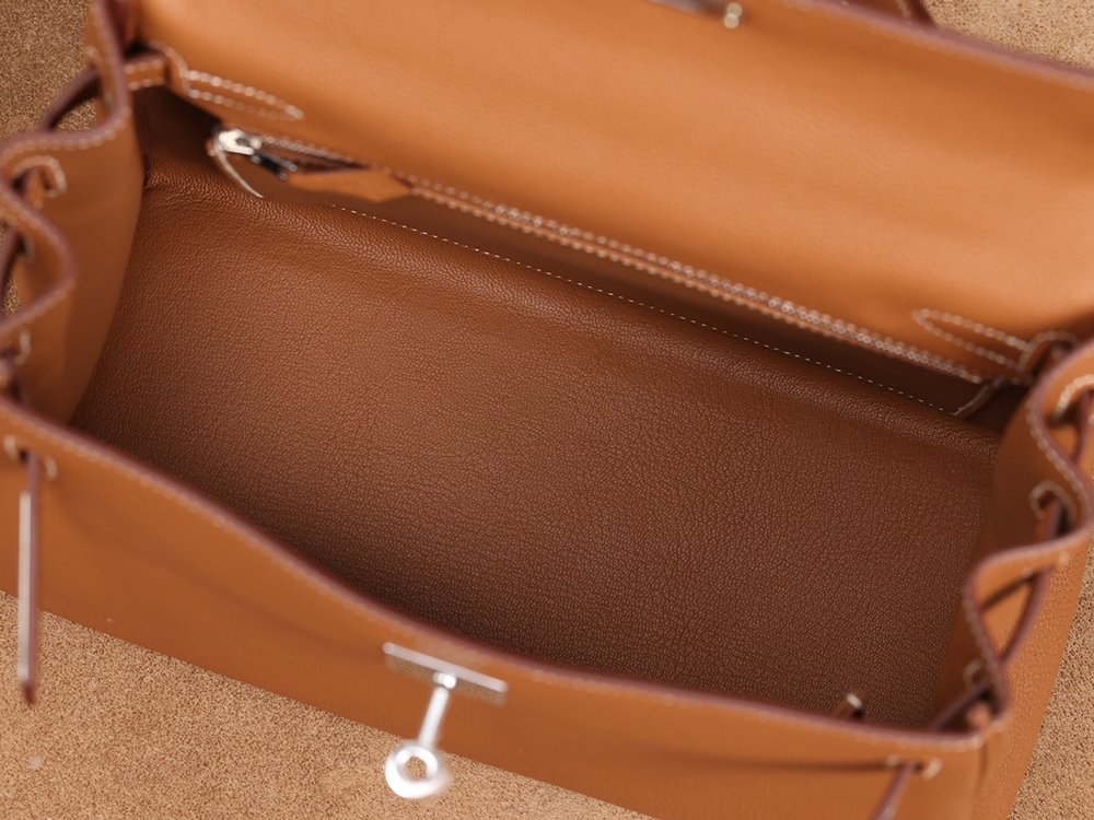 에르메스 Kelly 28cm 안쪽 솔기 골드/실버 버클 001-283227