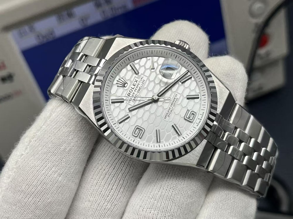 롤렉스 랜드-드웰러 육사형 40mm 중량 버전 001-283328