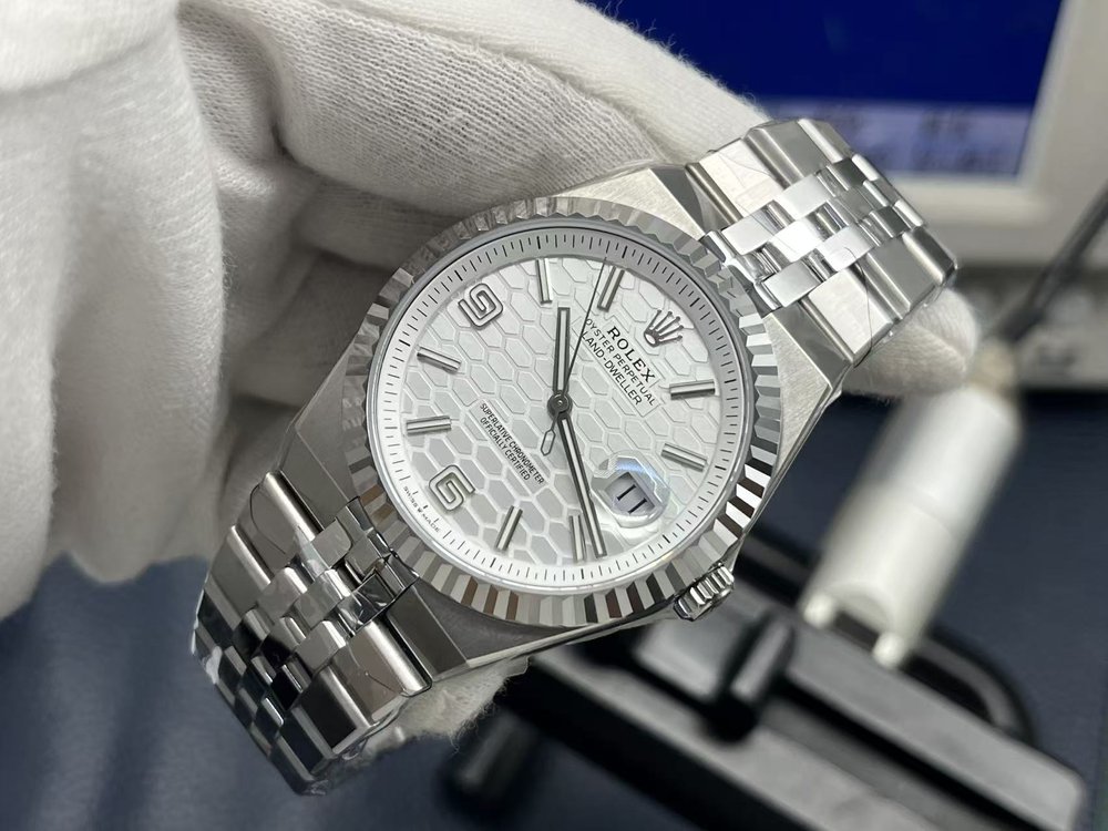 롤렉스 랜드-드웰러 육사형 40mm 중량 버전 001-283328