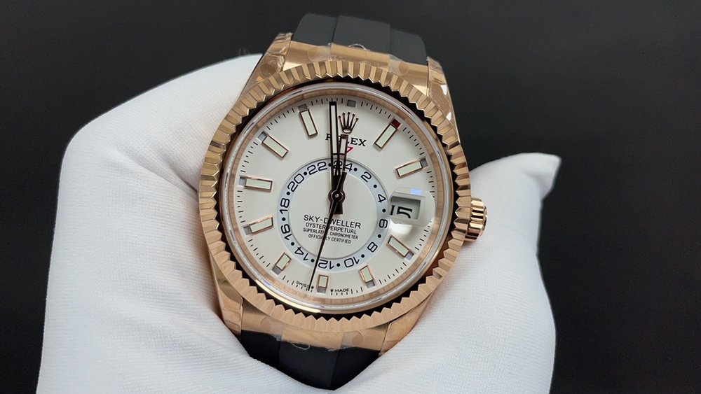 롤렉스 스카이드웰러 로즈골드 화이트 다이얼 42mm 최 001-283372