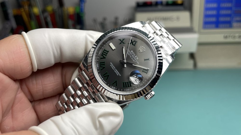 롤렉스 데이트저스트 41mm 그린 로즈 손목시계 001-283376