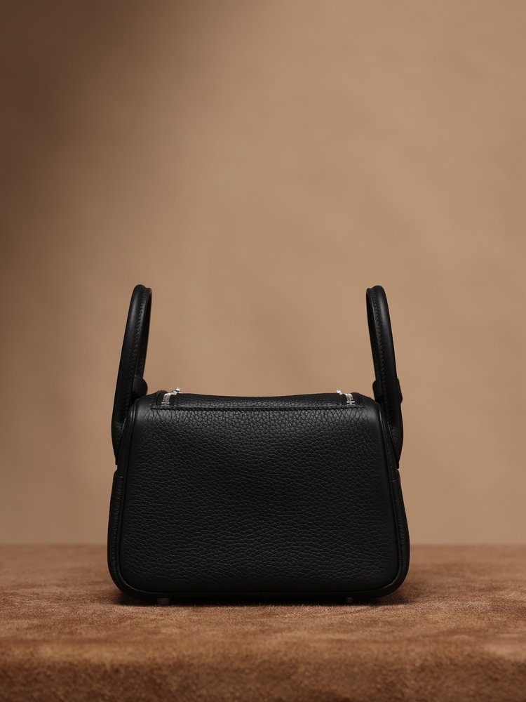 에르메스 Lindy 미니 19cm 블랙 골드 버클 백 001-283398