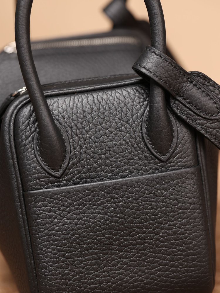에르메스 Lindy 미니 19cm 블랙 골드 버클 백 001-283398