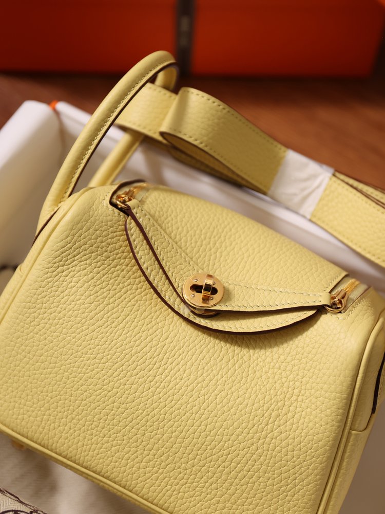 에르메스 Lindy Mini 19cm 베이지 수제 가방 001-283406