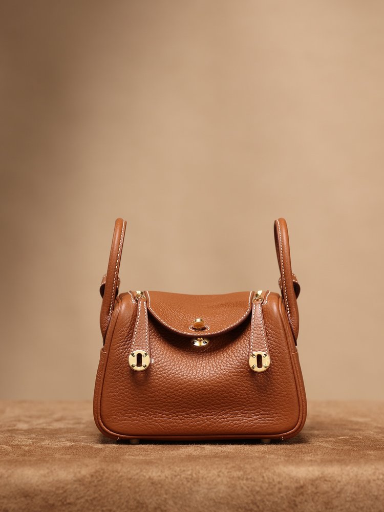 에르메스 Lindy Mini 브라운 골드 버클 백 001-283415